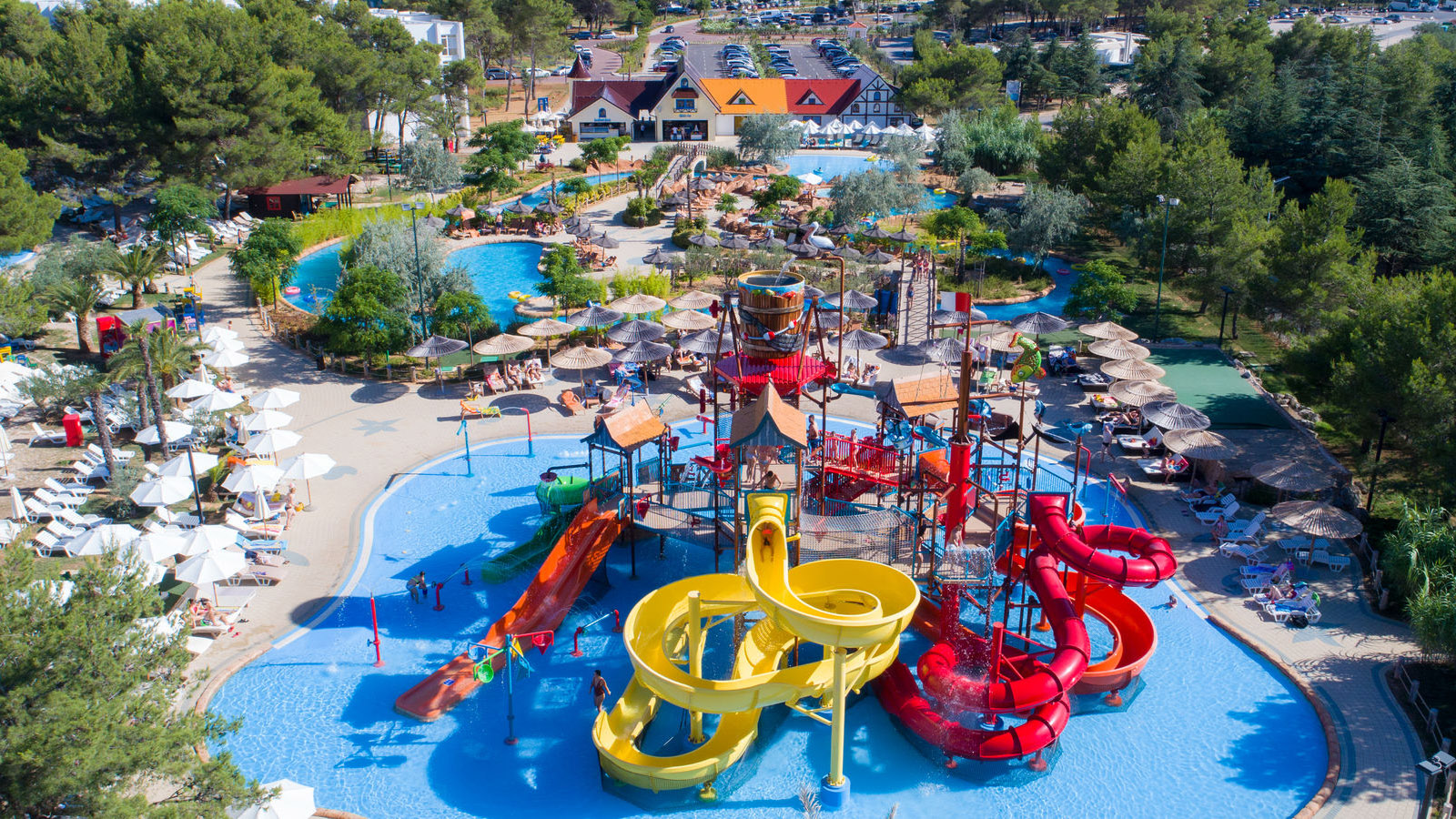 Les meilleurs campings avec parc aquatique en Vendée